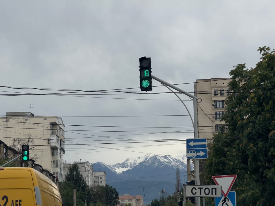 Из аэропорта в Каракол: как мы пробивались к горам Тянь-Шаня